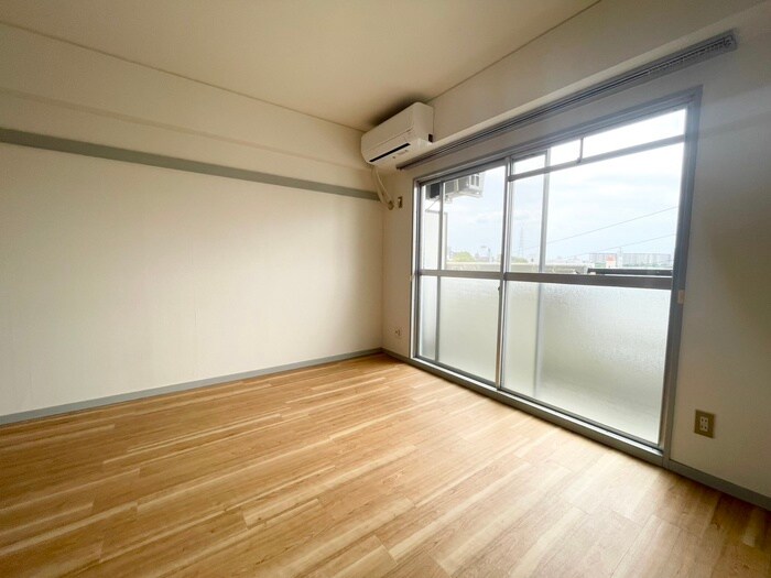 物件内観写真10　(居室)