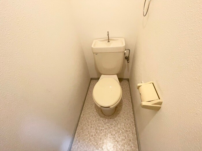物件内観写真14　(トイレ)
