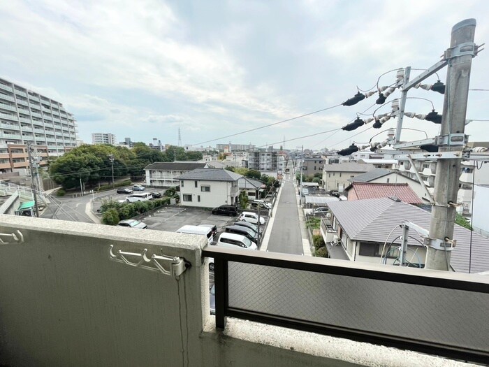 物件内観写真17　(室内からの展望)