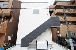 La Terre 庄内通外観写真