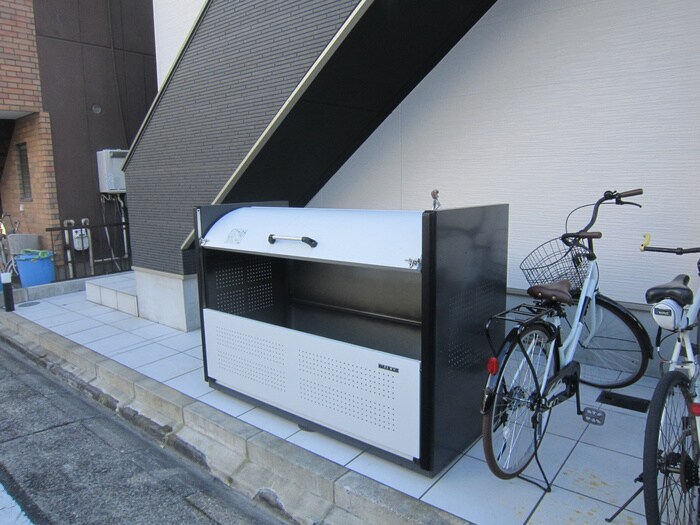 物件外観写真4　(建物設備)