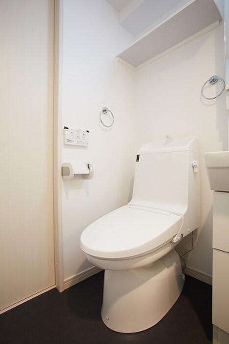 物件内観写真11　(トイレ)