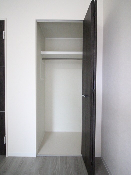 物件内観写真8　(収納)