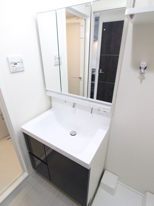 物件内観写真10　(洗面)