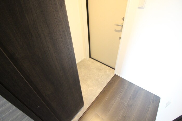 物件内観写真7　(玄関)