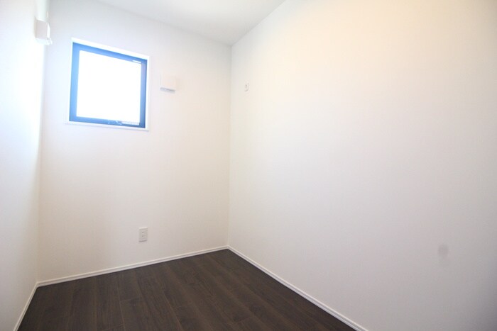 物件内観写真11　(居室)