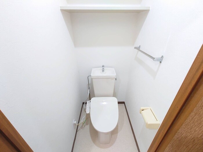 物件内観写真9　(トイレ)