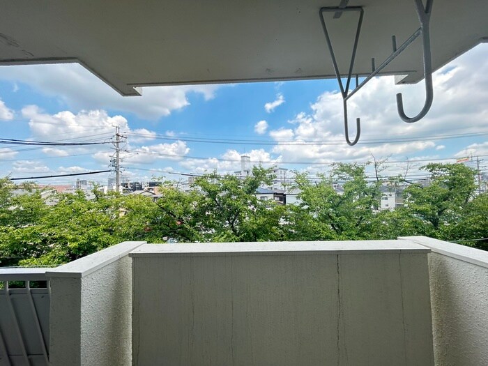 物件内観写真16　(室内からの展望)