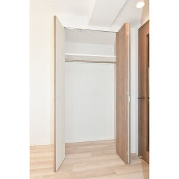 物件内観写真8　(収納)