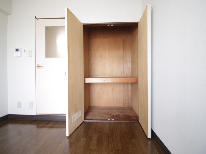 物件内観写真9　(収納)