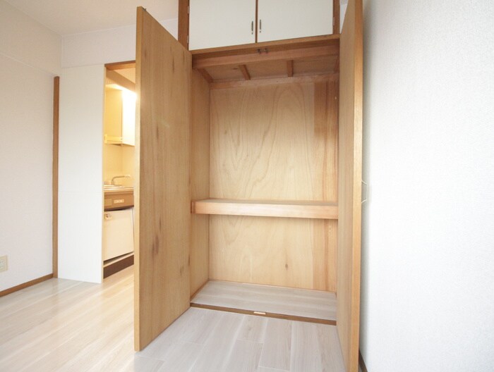物件内観写真10　(収納)