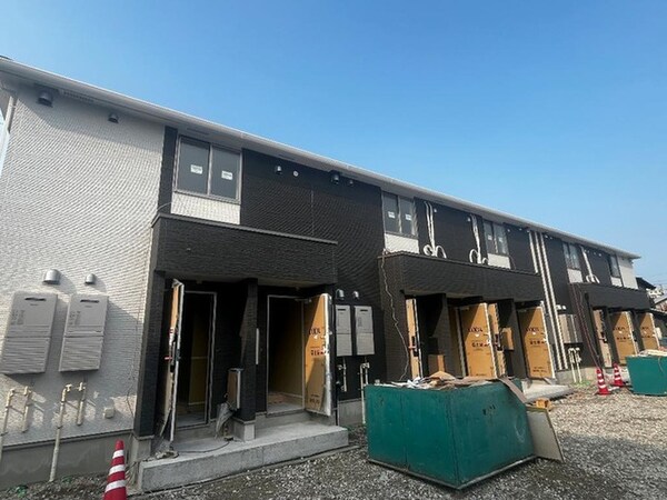 建築中
