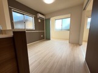 物件内観写真4　(居室)