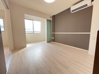 物件内観写真4　(居室)