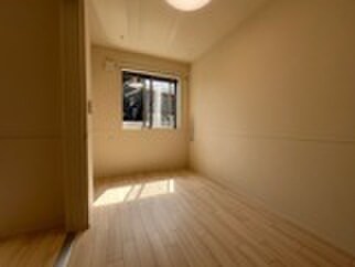 物件内観写真5　(居室)