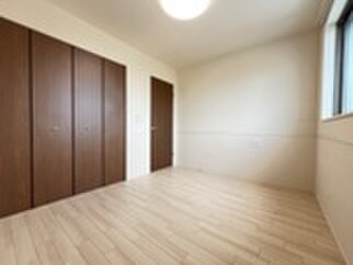 物件内観写真6　(居室)