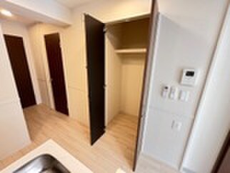 物件内観写真8　(収納)