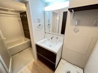 物件内観写真8　(洗面)