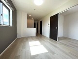 物件内観写真10　(居室)