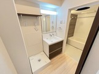 物件内観写真11　(洗面)