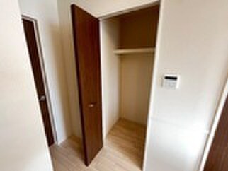 物件内観写真15　(収納)