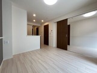 物件内観写真16　(居室)