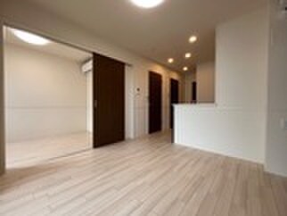 物件内観写真16　(居室)