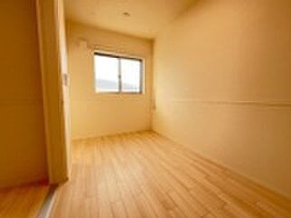 物件内観写真19　(居室)