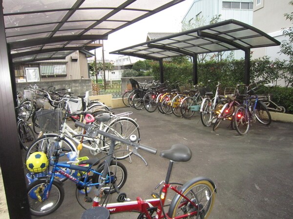 駐輪場
