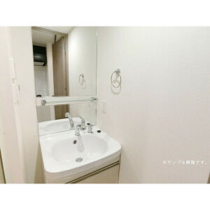 物件内観写真7　(洗面)