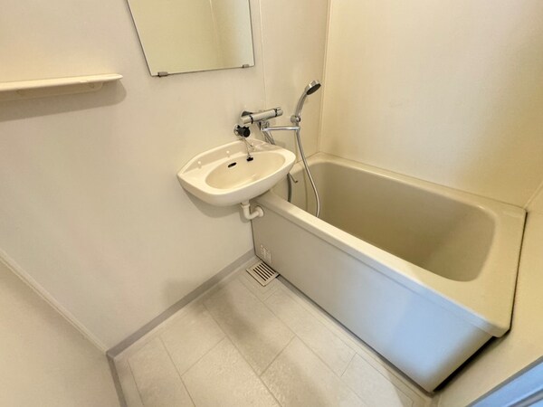 バス／シャワールーム等