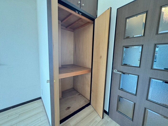 物件内観写真12　(収納)