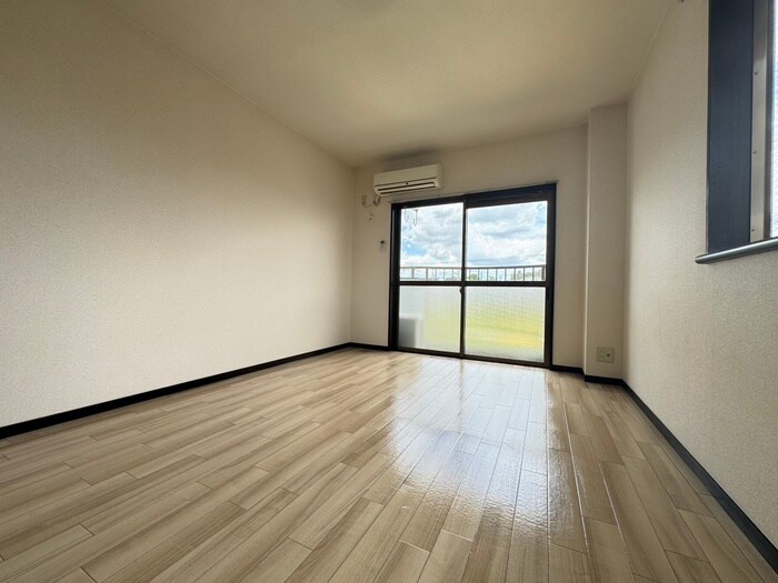 物件内観写真21　(居室)