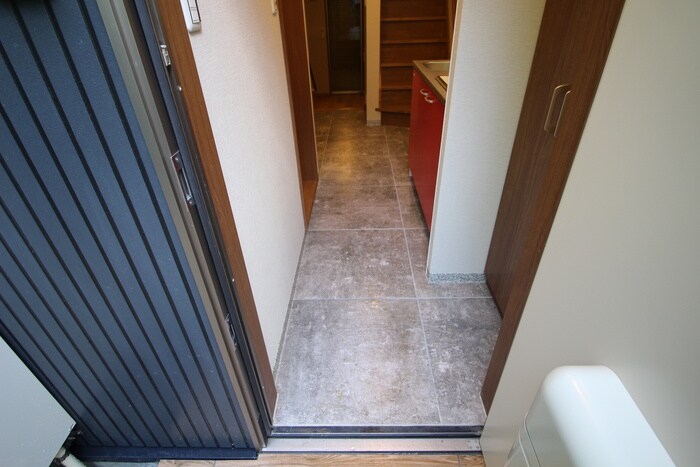 物件内観写真14　(玄関)