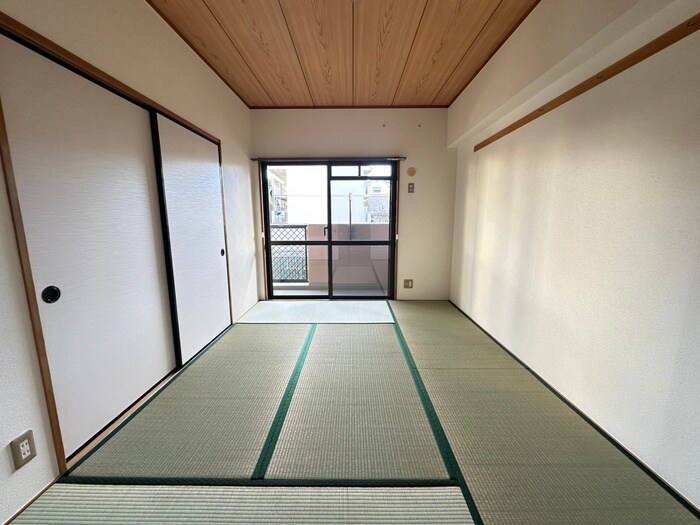 物件内観写真10　(居室)