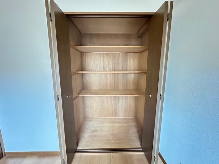 物件内観写真16　(収納)