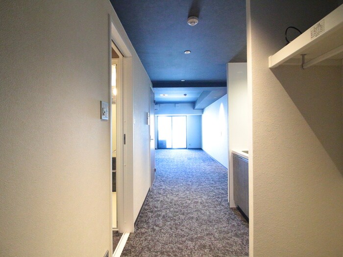 物件内観写真16　(廊下)