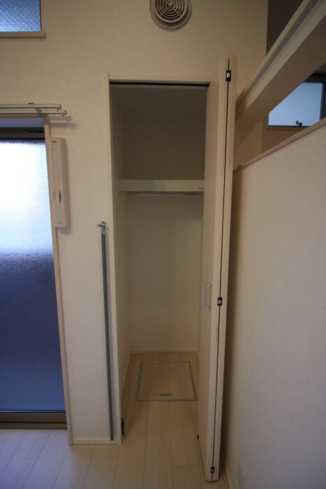 物件内観写真14　(収納)