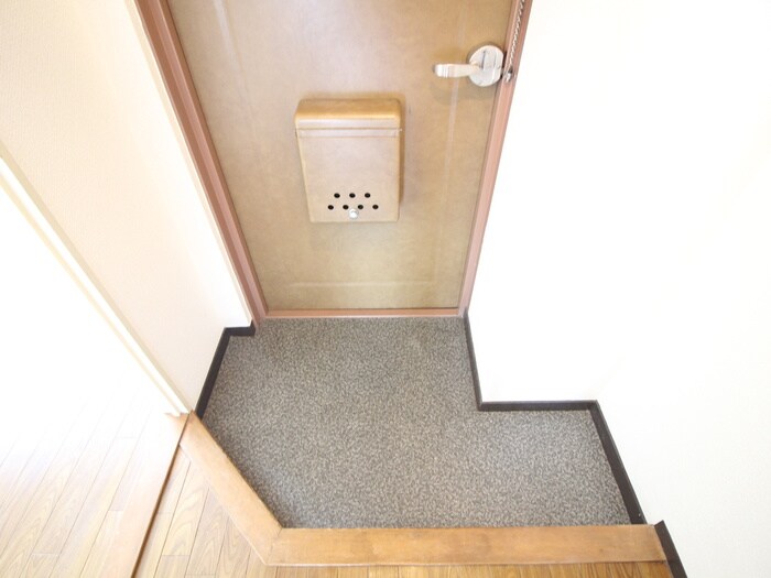 物件内観写真19　(玄関)