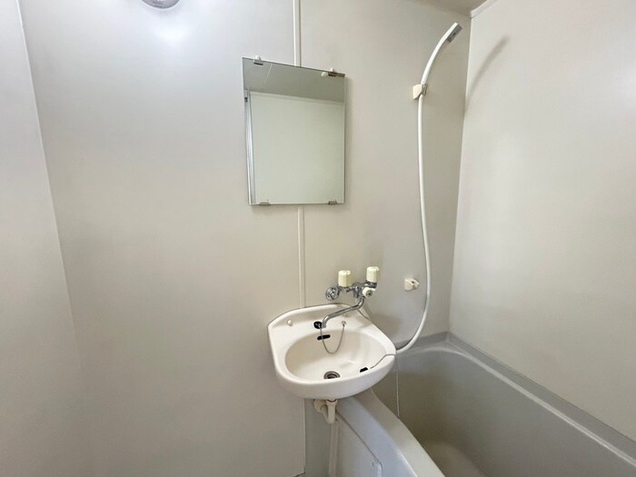 物件内観写真12　(洗面)