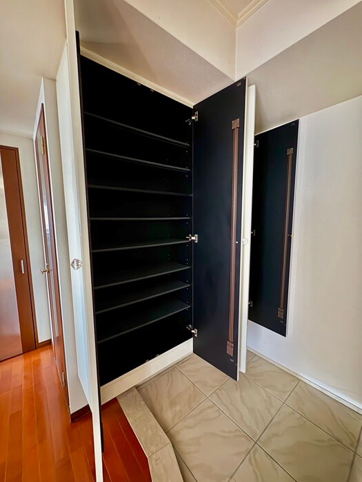 物件内観写真16　(靴箱)