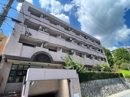 パールマンション社台外観写真