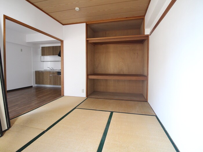 物件内観写真10　(居室)