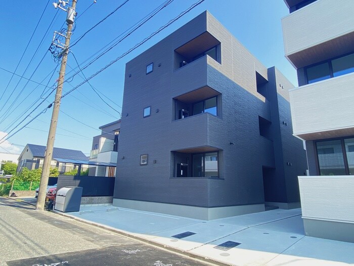 物件外観写真1　(外観写真)