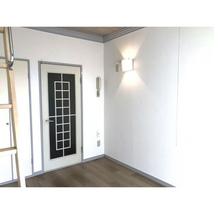 物件内観写真4　(居室)