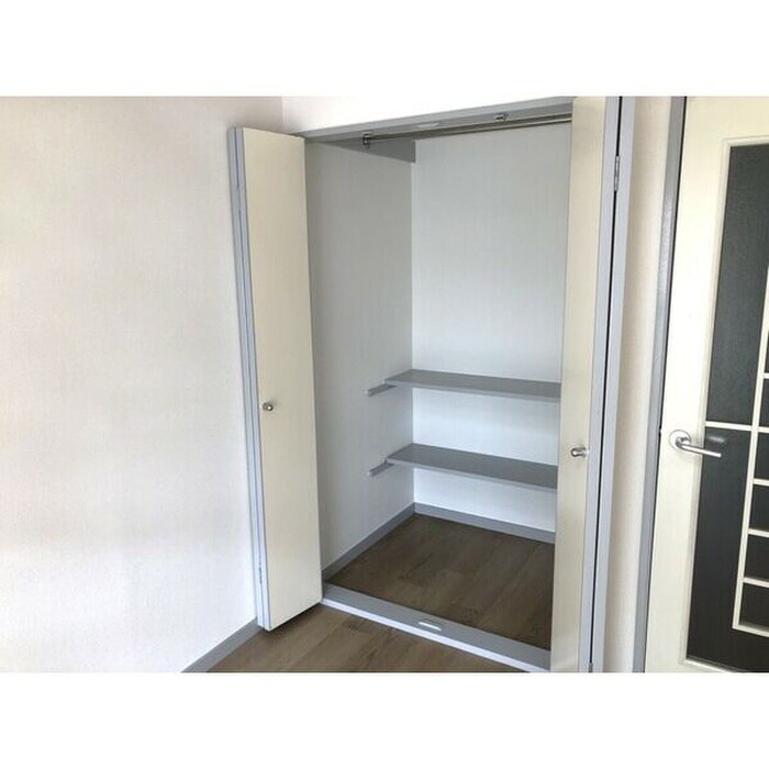 物件内観写真8　(収納)