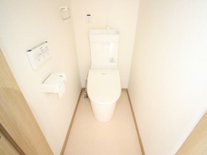 物件内観写真15　(トイレ)