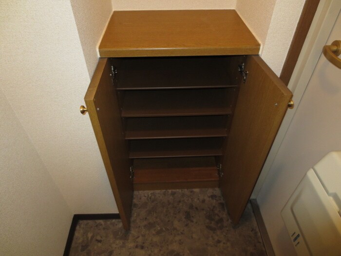 物件内観写真15　(靴箱)