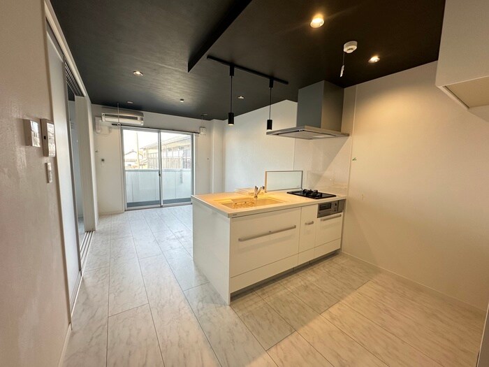 物件内観写真9　(居室)