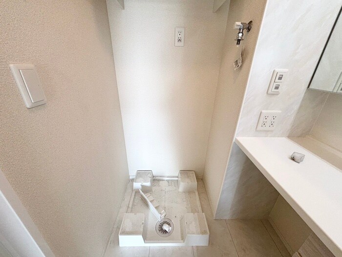 物件内観写真13　(洗濯機置場)